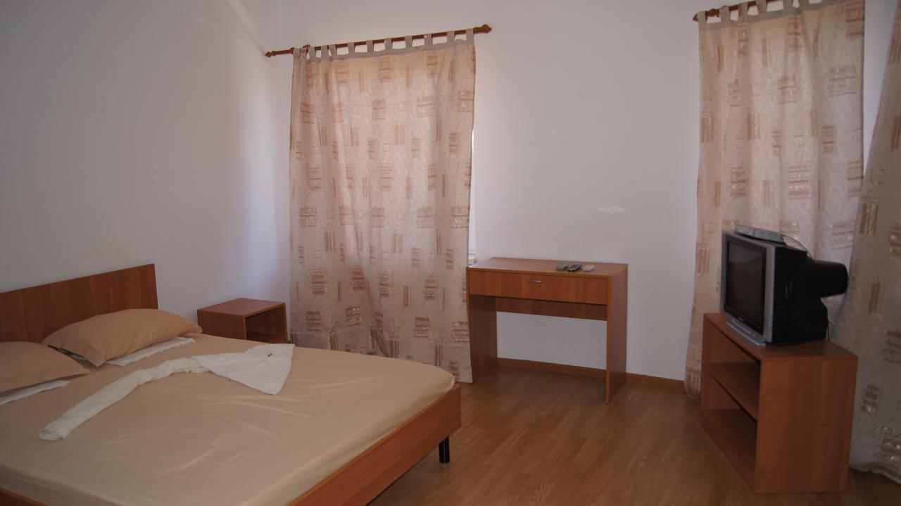 Hotel Sharmat Pitsunda Dış mekan fotoğraf