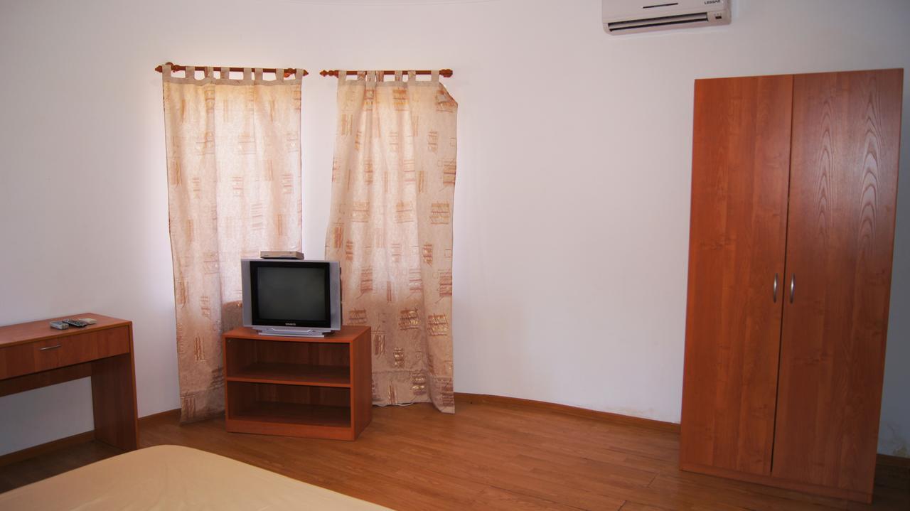 Hotel Sharmat Pitsunda Dış mekan fotoğraf